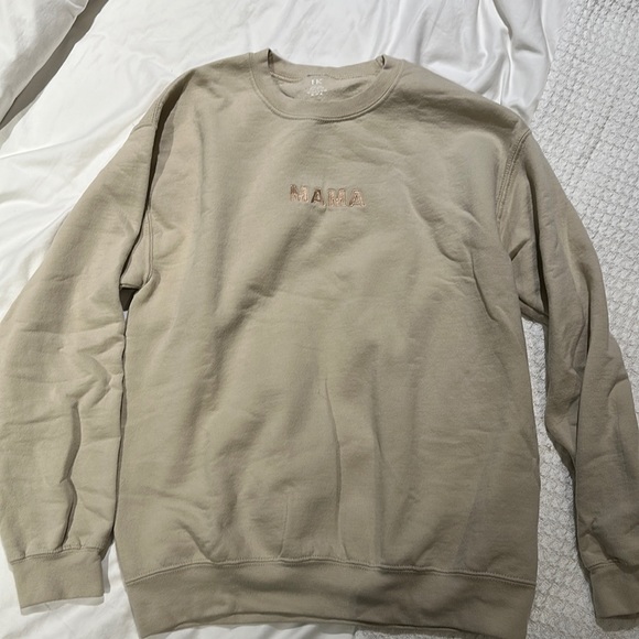 Oversized beige “mama” crewneck - Picture 3 of 3